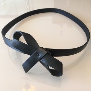 NWOT Black Belt Bow Merona
